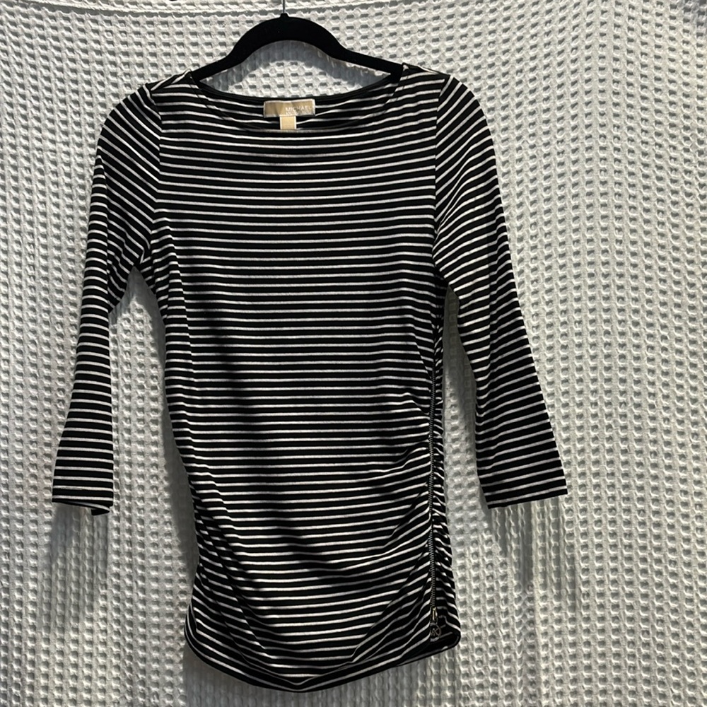 Michael Kors black and white stripe tee
Size S